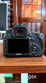 Canon 5d mark iii body only