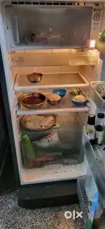 Samsung 5 star fridge in good working condition.