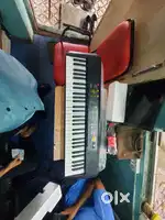 YAMAHA Psr-F52 Portable Keyboard With 61 Keys, Black.