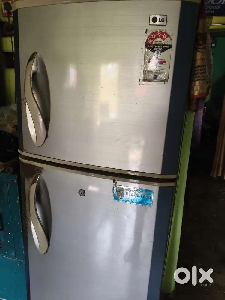 Lg 230 ltr double door 4 star fridge for sale