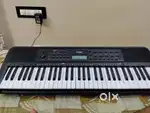 Yamaha PSR-E273 keyboard