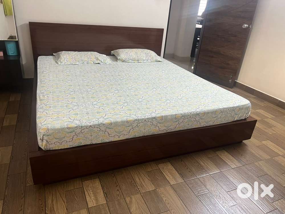 King size storage bed