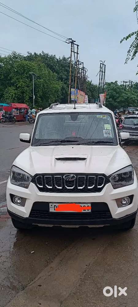 Mahindra Scorpio Classic 2021 Diesel 24000 Km Driven