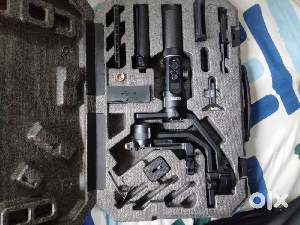 A new gimbol zhiyun crane 2s