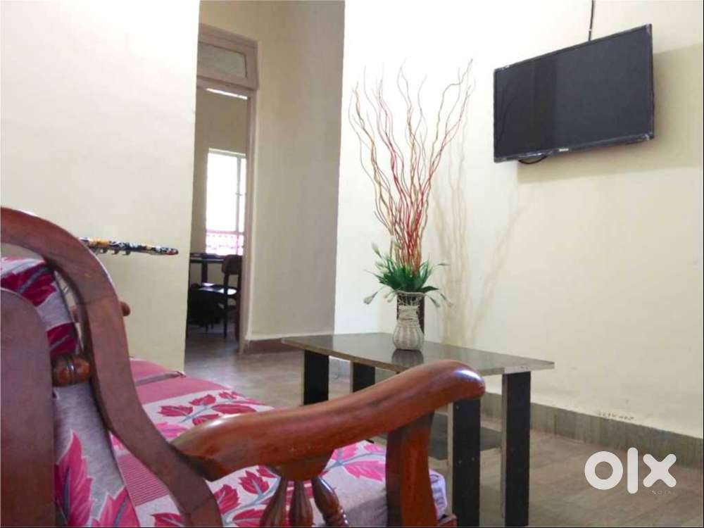 Lavish Shared Apartment in Senapati Bapat Road For Males -No Brokerage