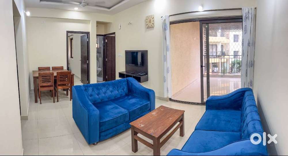 2BHK Fully Furnished Flat 90sqm with Clubhouse, Pool & Car Parking