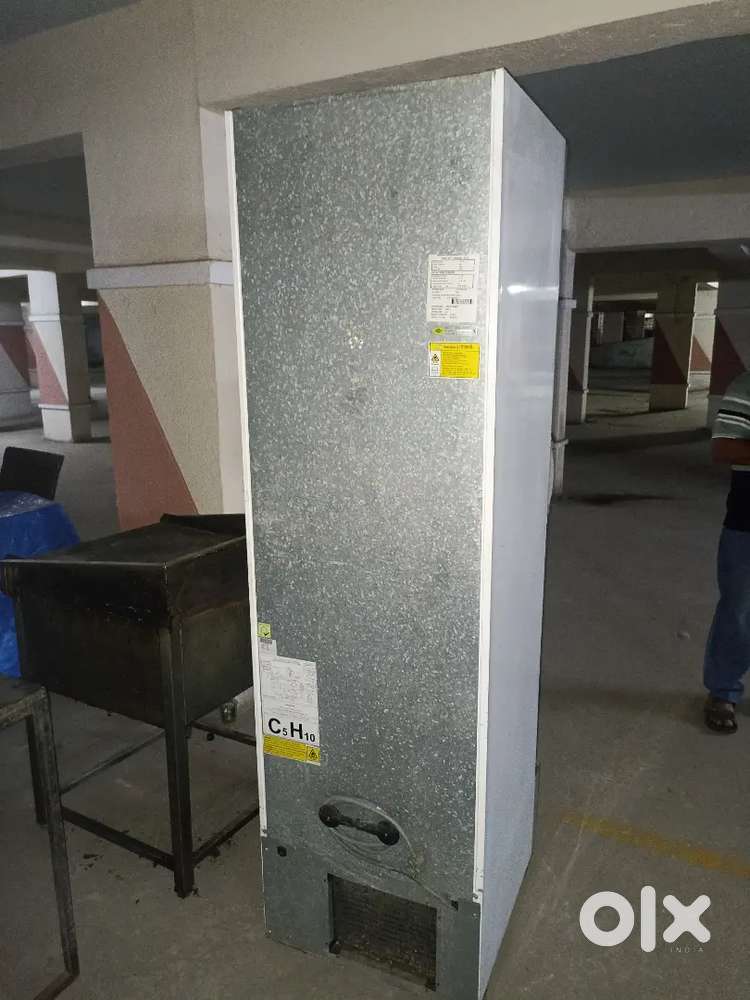 Western display fridge (immediate sale)