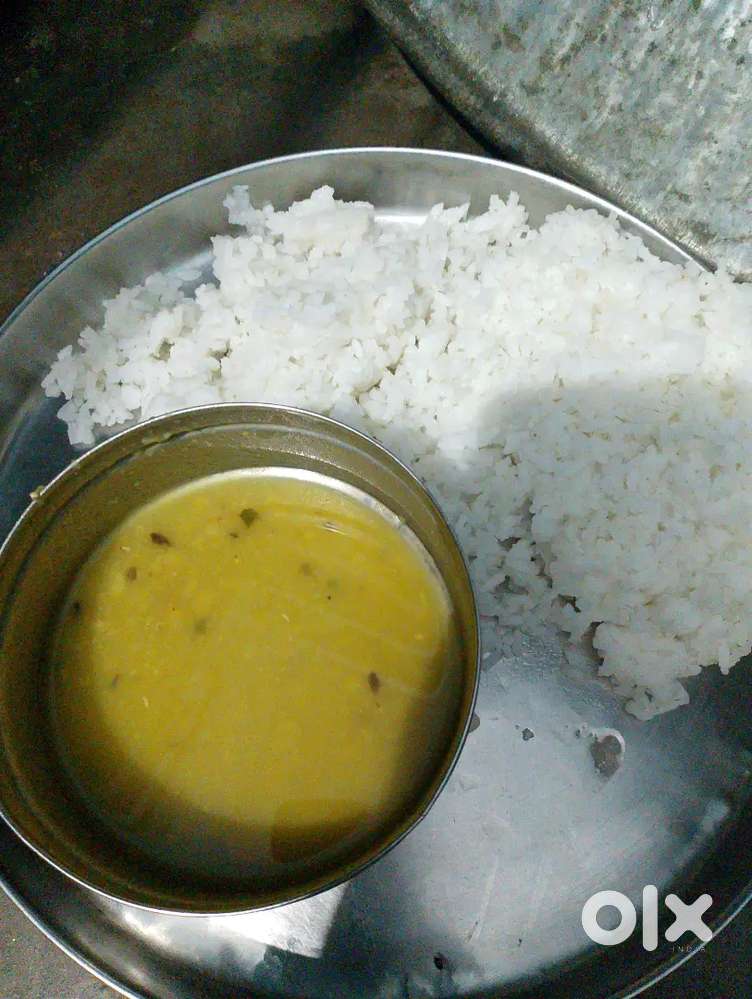 Tifin service bhi avilable hai jo bhi man m aaye bas ek massage kro