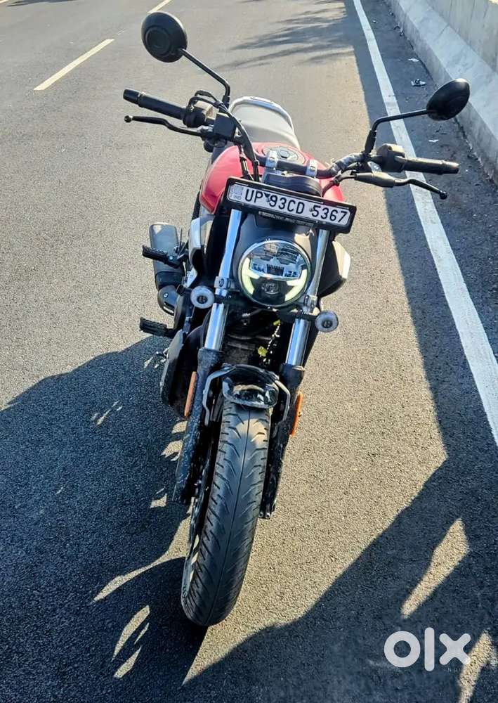 1 Years Old , only  5000 Km Run, in 2.20 Lacs