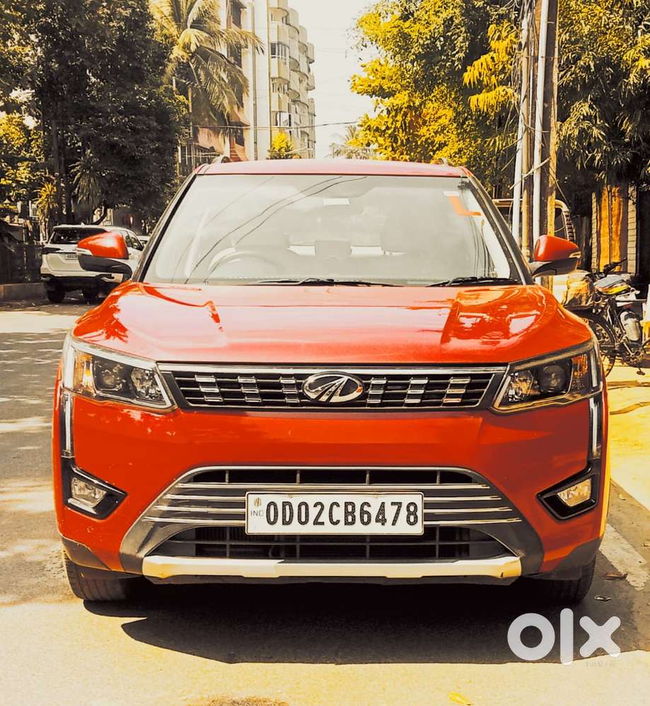 Mahindra XUV300 1.2 W8 (O) AMT Petrol, 2023, Petrol