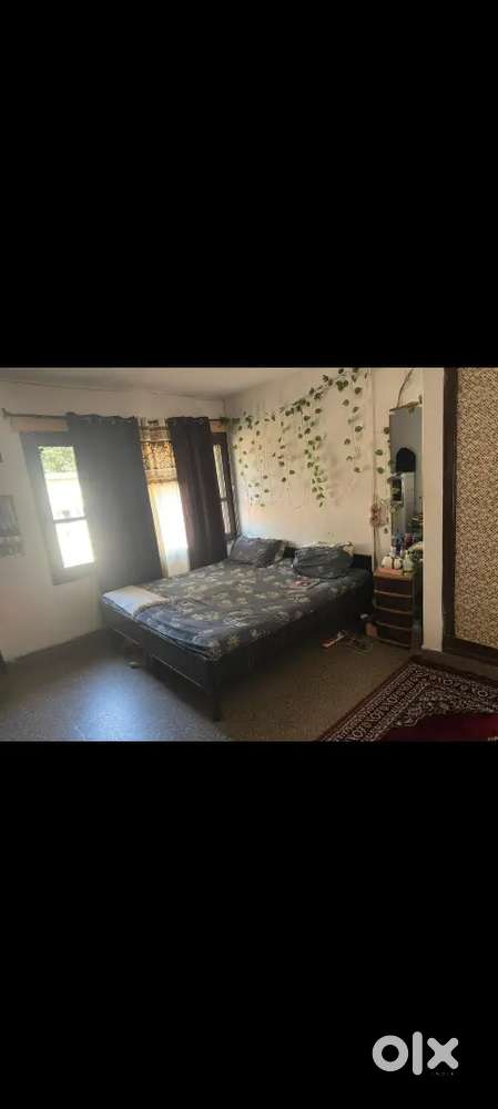 Owner free 1 room without Kitchen for Girls/Couple