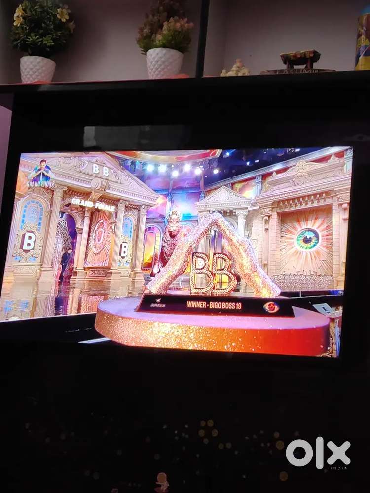 One plus Y1 100 CM(40 Inches) Android TV