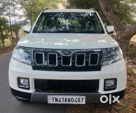 Mahindra TUV 300 T10 Opt, 2020, Diesel