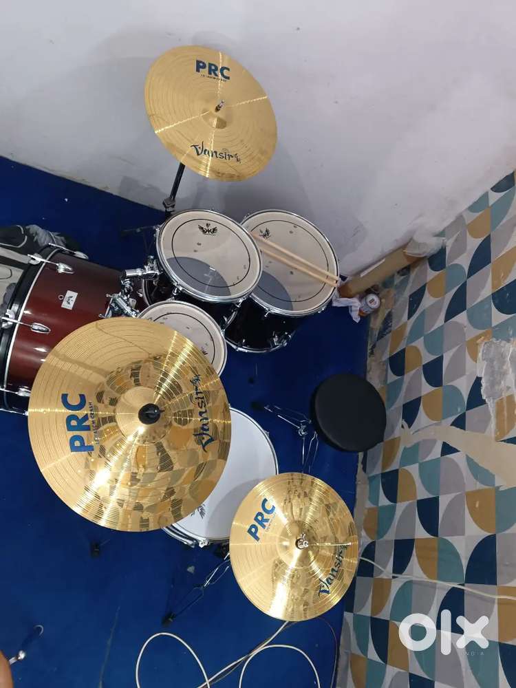 Instrumental drum set