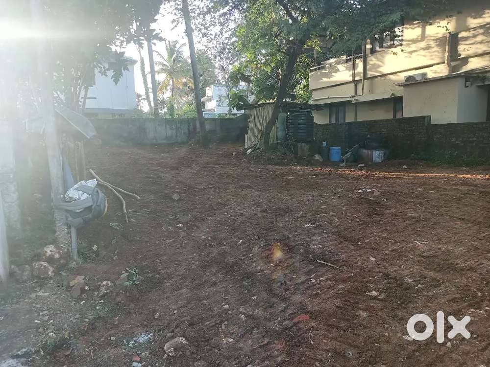 Residence plot near Pangod Thirumala