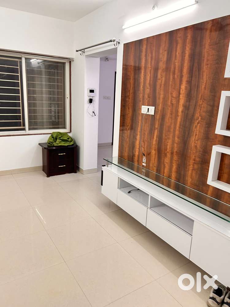 2 bhk semifurnished flat for rent in Venkatesh Graffiti , Keshav