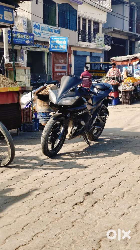 R15 v2 emergency sell good condition