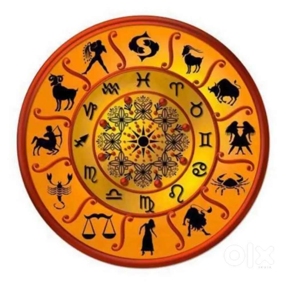 Front office job fill the customer's information in laptop