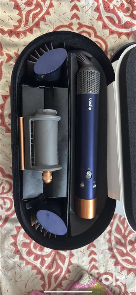 Dyson Airwrap In Warranty