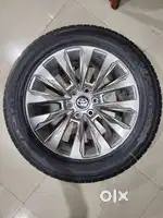 Lc alloy for sale 20 inchi only 400 km running  fortuner