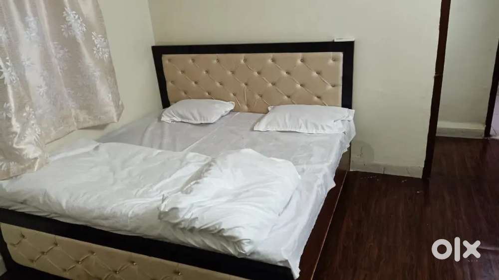 1 room kichen platform available in bhola ram, bhawarkua