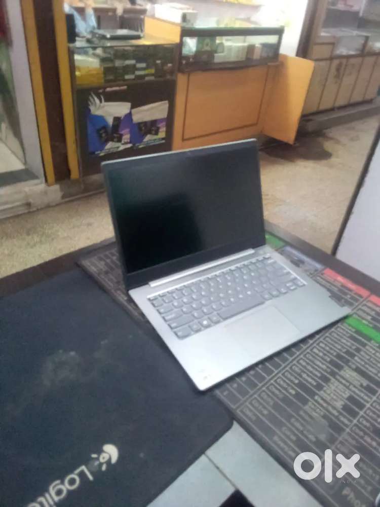 Second hand laptop with new condition
