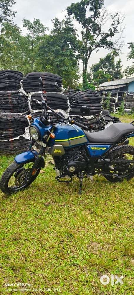 Royal Enfield Scram 411, perfect super condition.