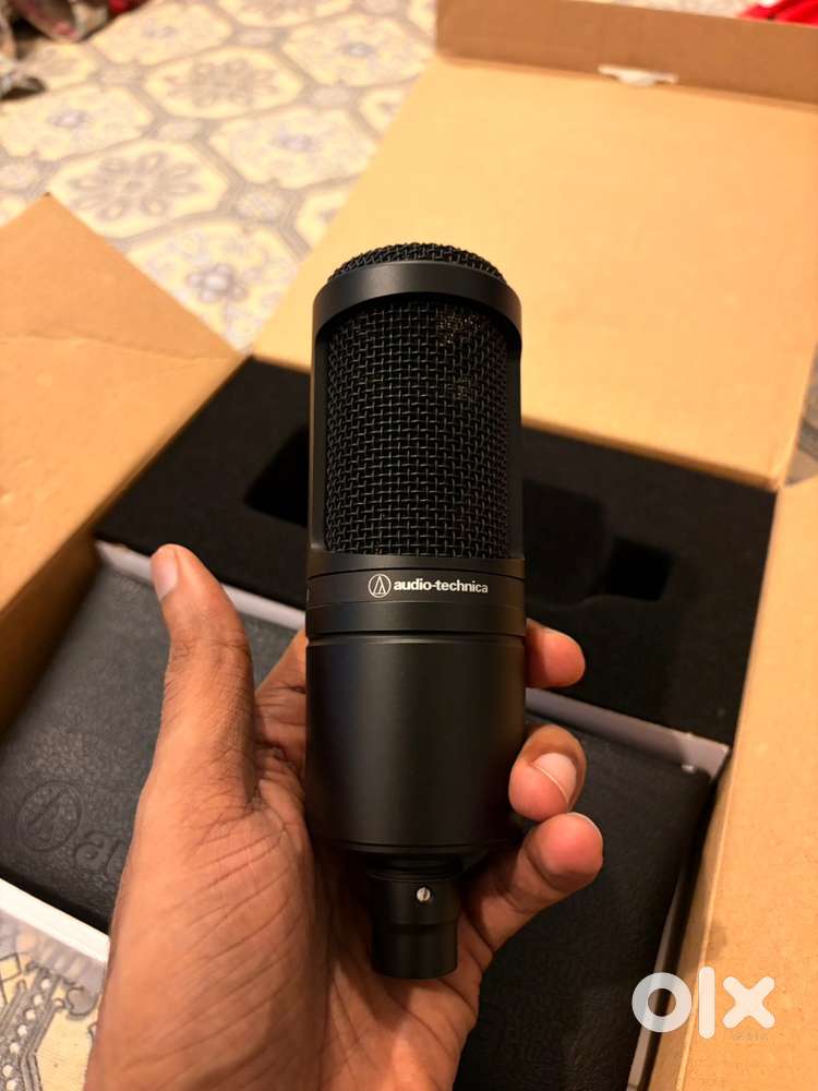 Audio technica AT2020 condenser mic