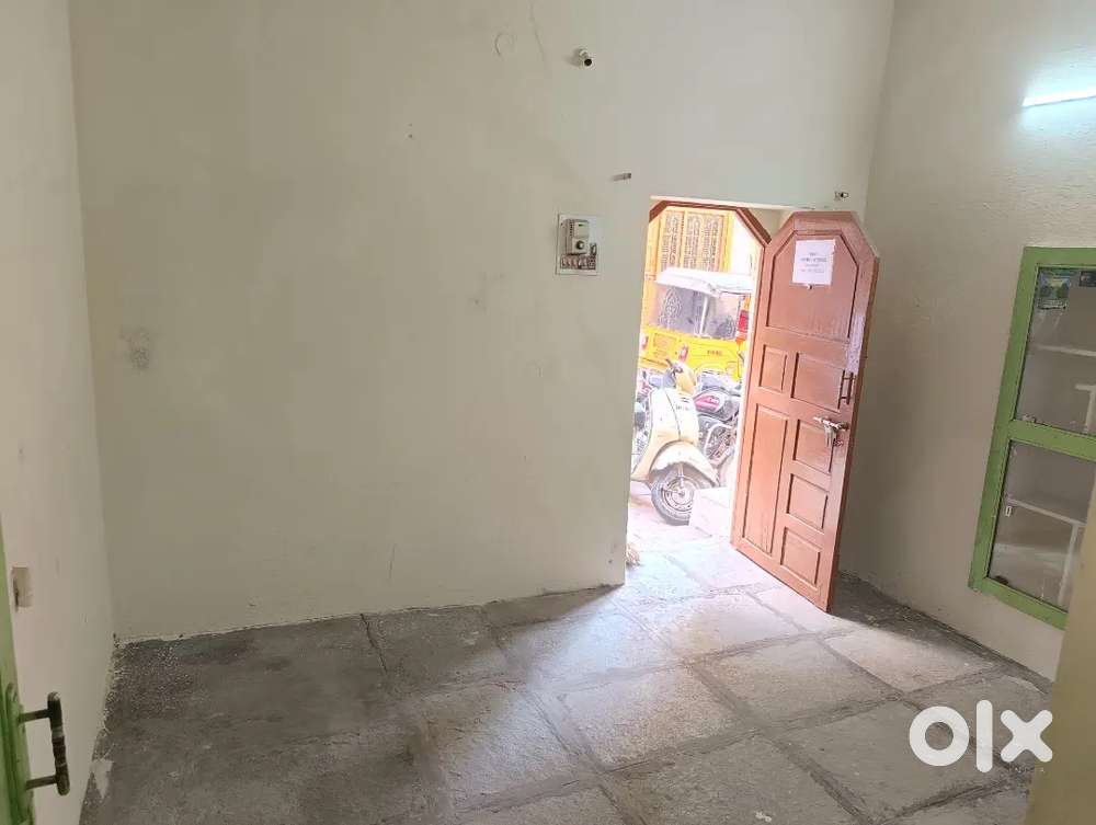 GODAM FOR RENT/STORAGE FOR RENT