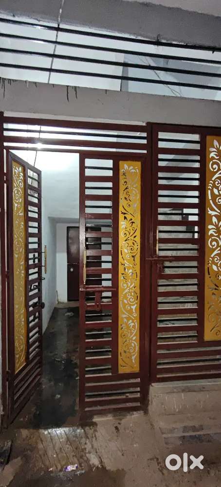 Independant house sale