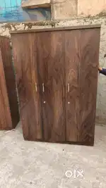 BRAND NEW MODEL 3 DOOR WARDROBE DIRECT FROM FACTORY