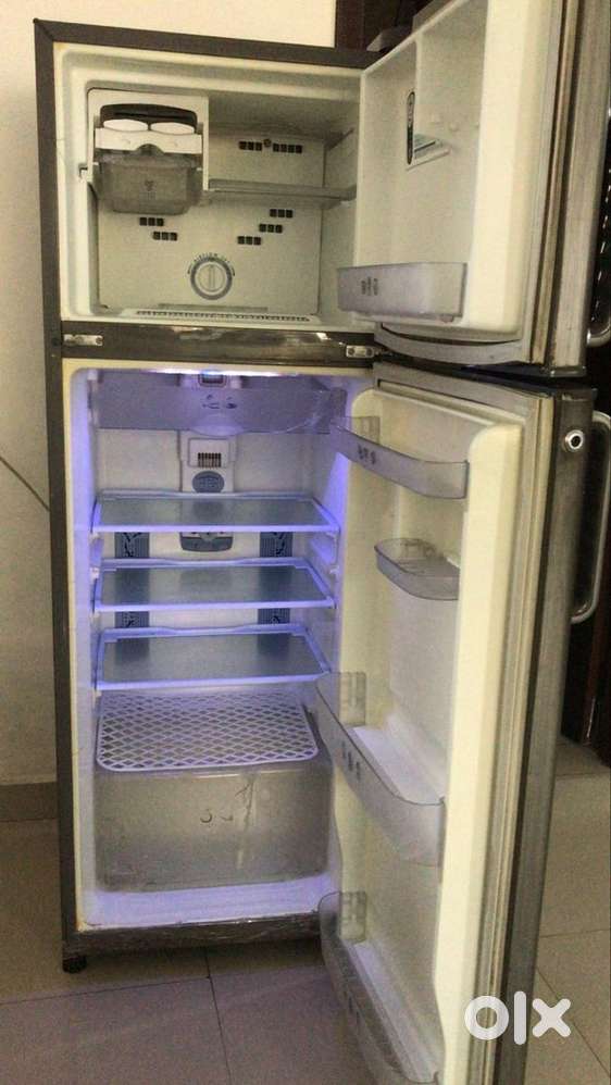 Whirlpool 250L 4-Star Refrigerator