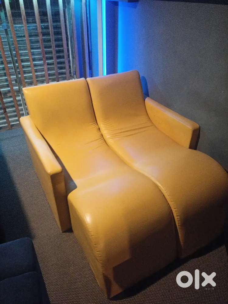 Recliner sofa