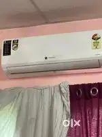 5 months used AC 1 Ton great condition