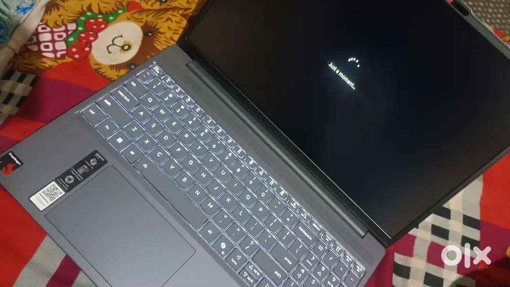 Lenvo leptop IdeaPad slim 3 snapdragon x Processor
