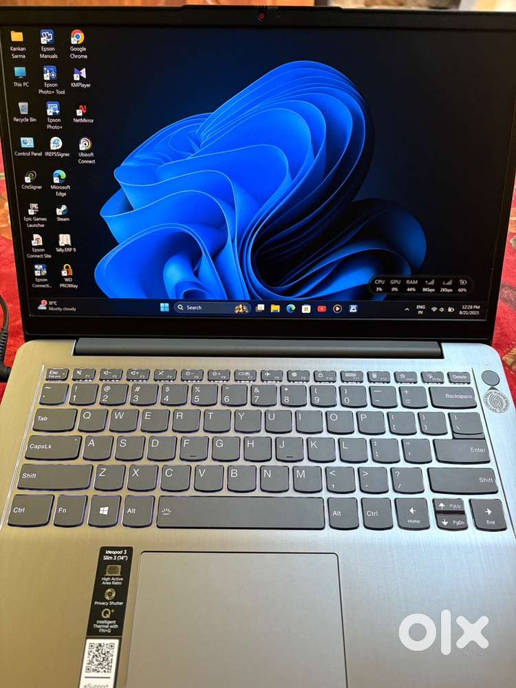 Lenovo Ideapad 3 Slim 3i 14 inch in brand new condition