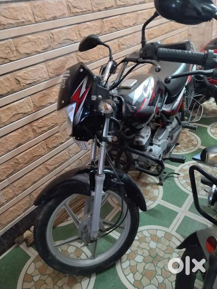 Show room condition untouch gadi hai