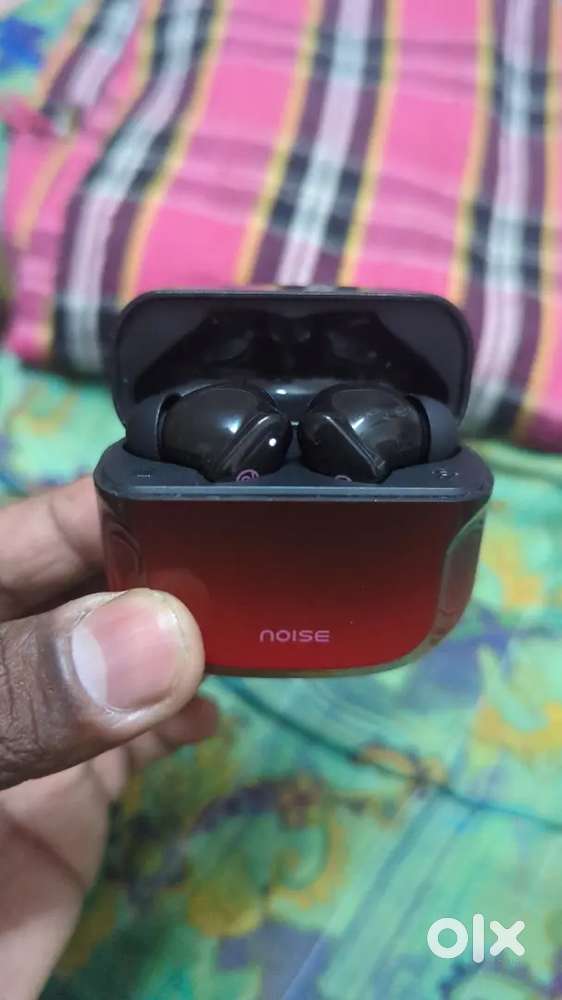 Noise ear buds
