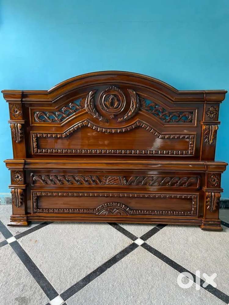 Sustainable and Eco-Friendly: Teak wood is a sustainable and eco-fr