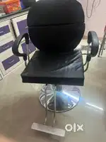 Beauty parlour chair