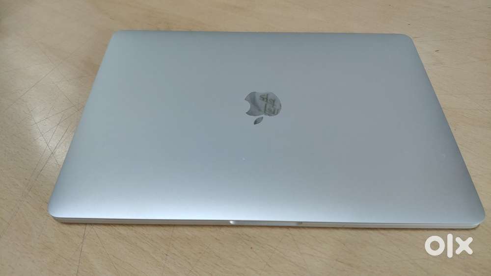 Macbook Pro with Touchbar 13.3” Mid 2018