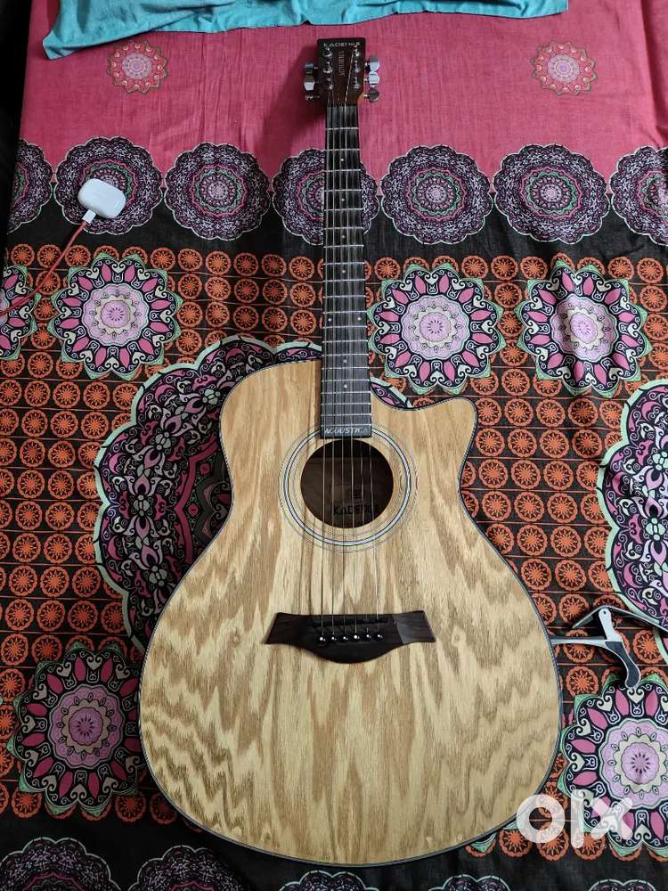 Kadence Acoustica A06EQ Guitar