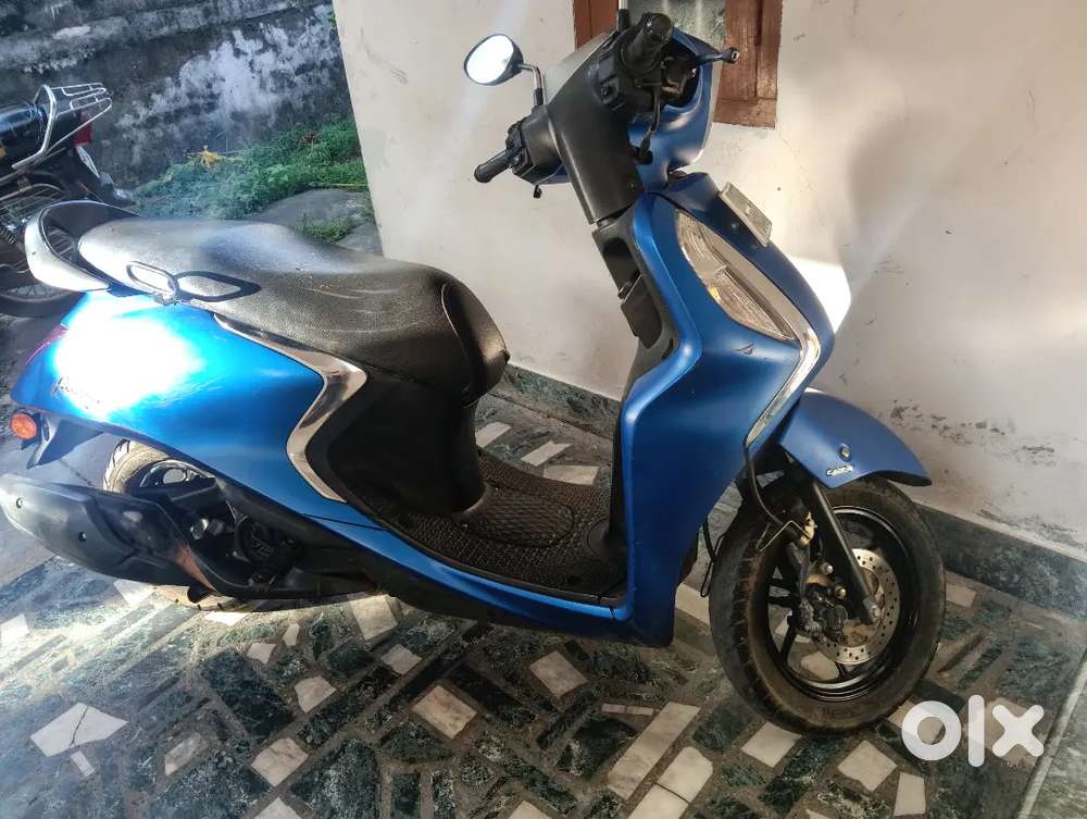 Fascino bs6 model lady use scooter for sale