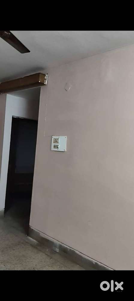 Flat for rent only for family.