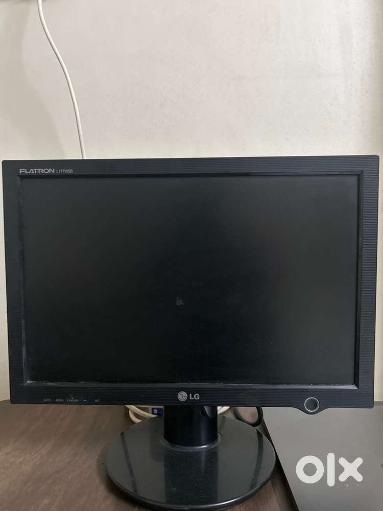 Whole computer set with table