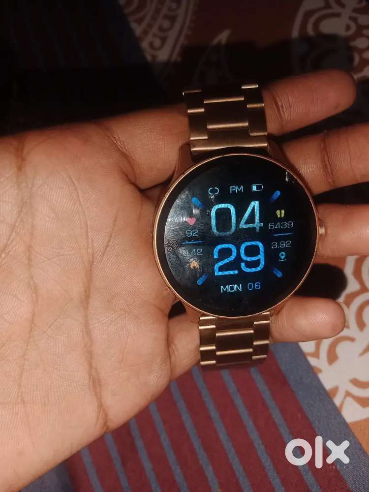 Noise smartwatch watch