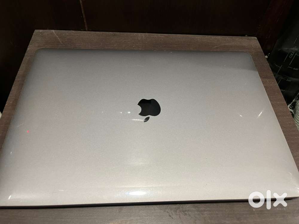 Macbook pro i9 15 inch 2019