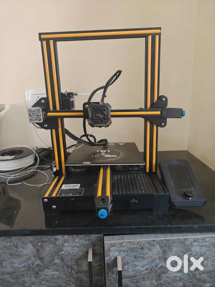 Creality Ender 3 V2 - 3D printer