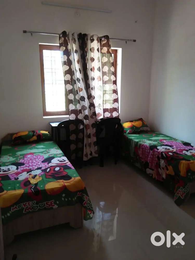 (urgent sale) pg for sale in premnagar