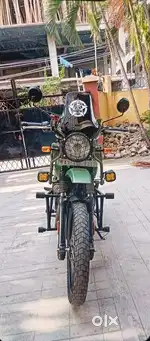 himalayan 410 new condition no scratches